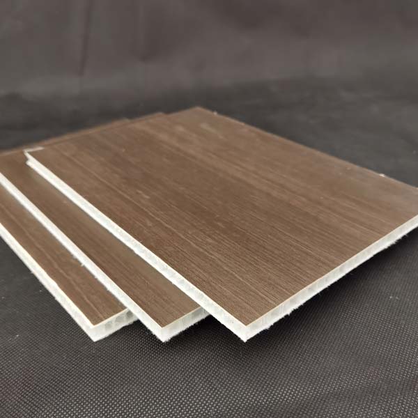 連續(xù)增強纖維熱塑(su)性複合材料（cfrt）在(zài)民機航空中的(de)優勢