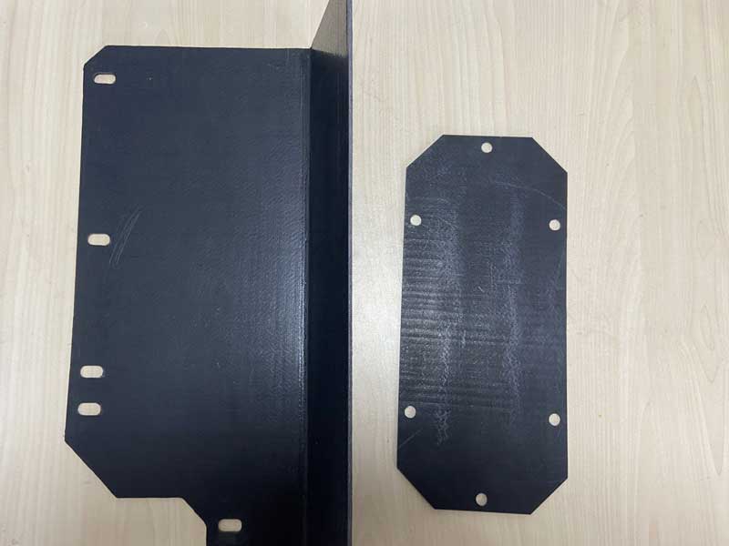 比亞迪率先(xian)采用CFRT材料應(ying)用汽車電池(chí)底護闆